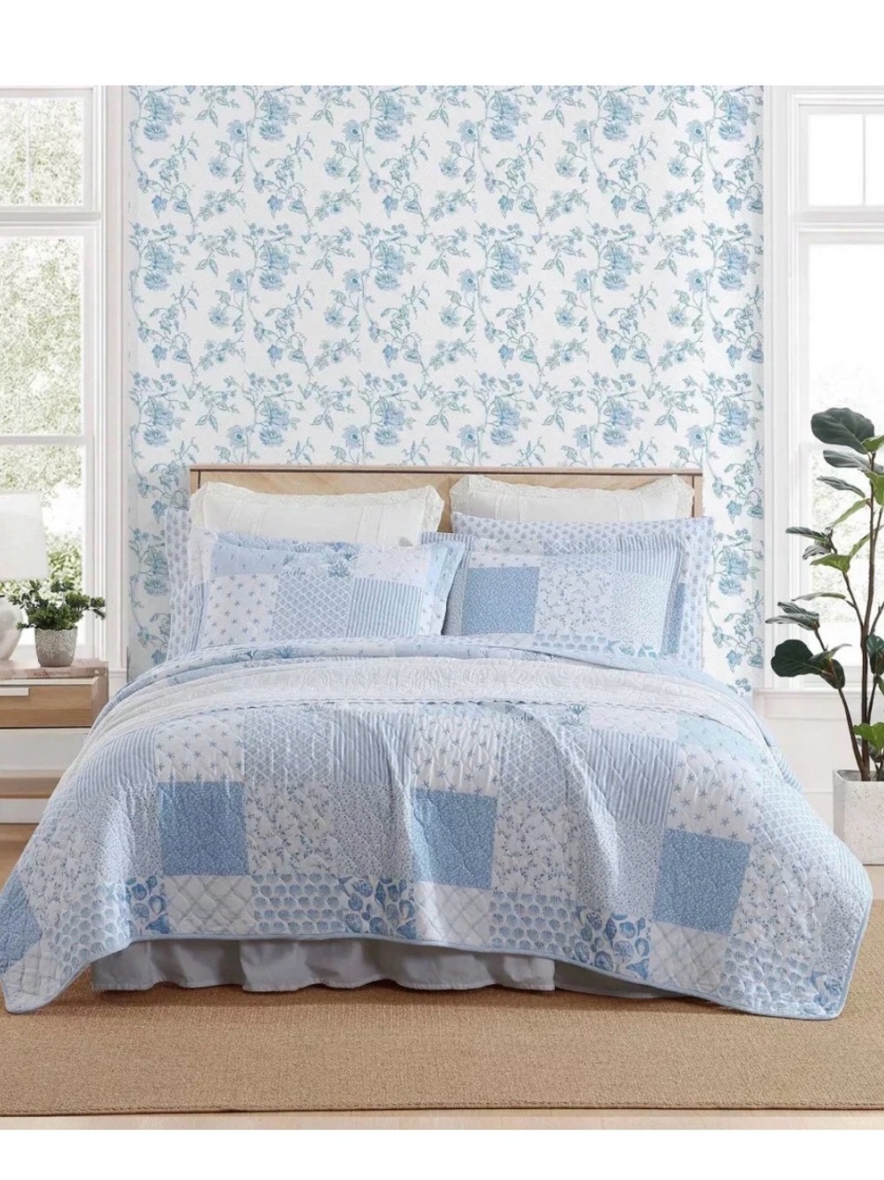 COASTAL COTTAGE Laura Ashley Light Blue Patchwork Quilt Set ~ FULL/QUEEN
